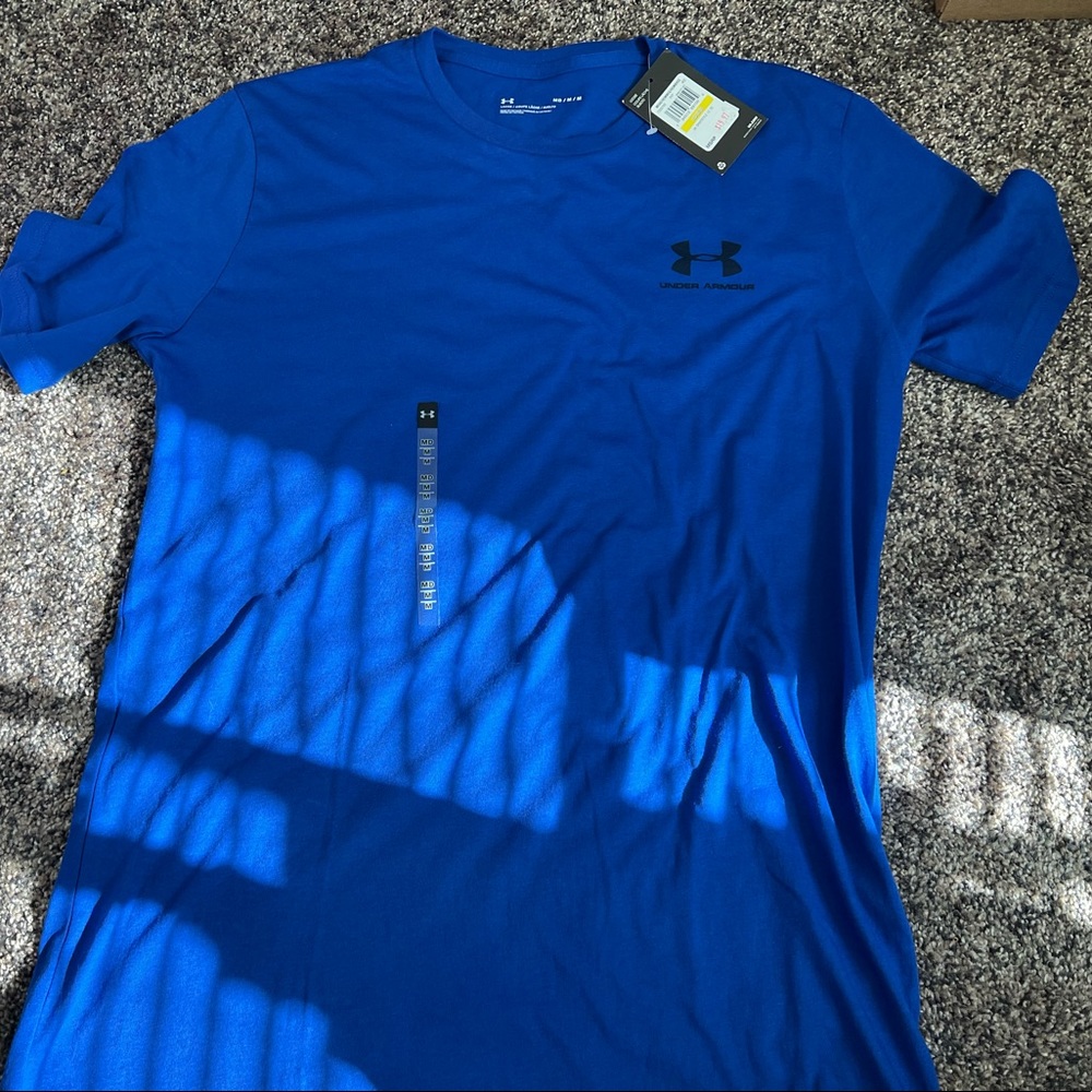 Mens under armour shirt